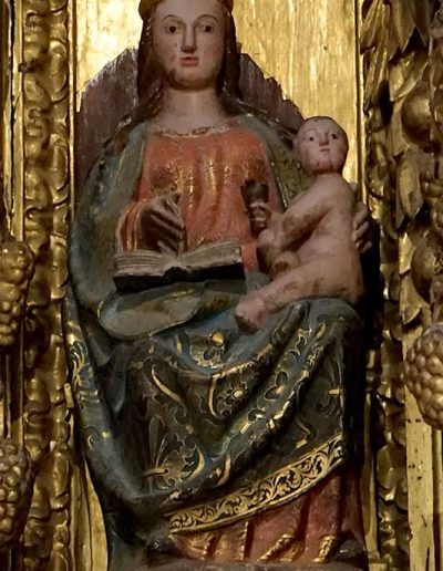 Retablo Mayor. Virgen con el Niño o Andra Mari