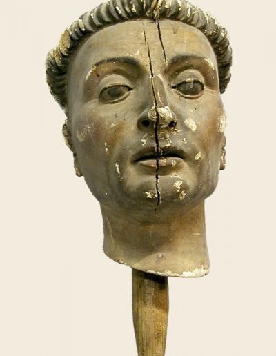 Cabeza de santo