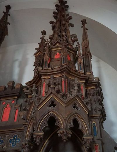 Retablo del Sagrado Corazón. Remate