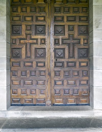 Hojas de la puerta de los pies