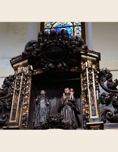 Retablo del Sagrado Corazón. Arbotantes