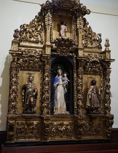 Retablo de la Virgen del Rosario