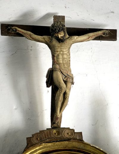 Retablo. Cristo crucificado
