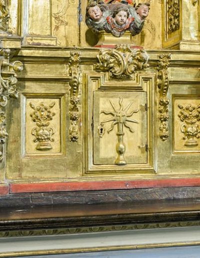 Retablo del Rosario. Banco