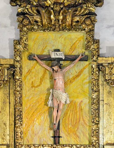 Retablo mayor. Cristo crucificado